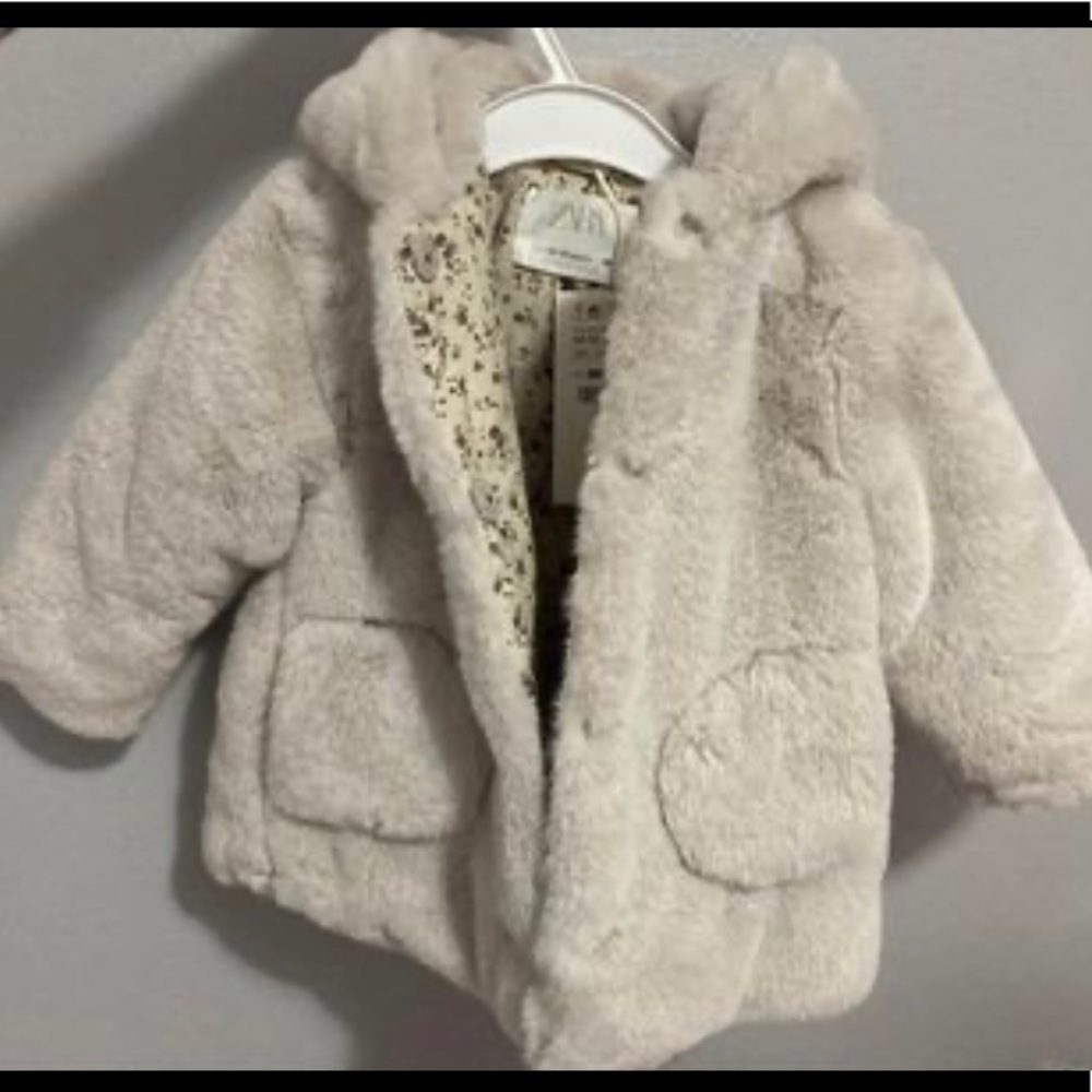 Zara baby fur jacket 12-18 m